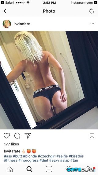 Инста-модель выкладывает соблазнительные фотки в сеть для подписчиков
